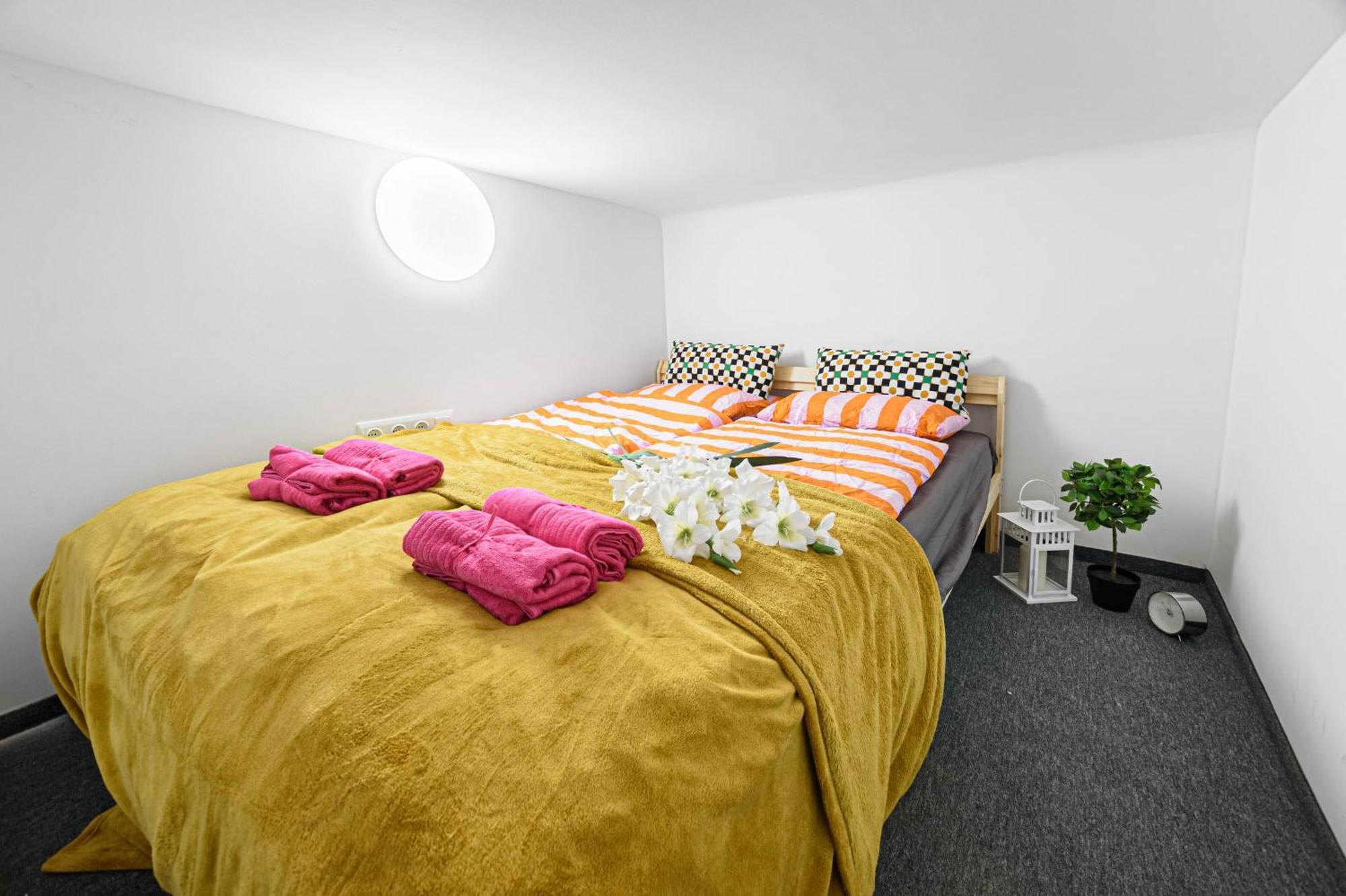 New Modern Homes Rakoczi 57 ブダペスト エクステリア 写真