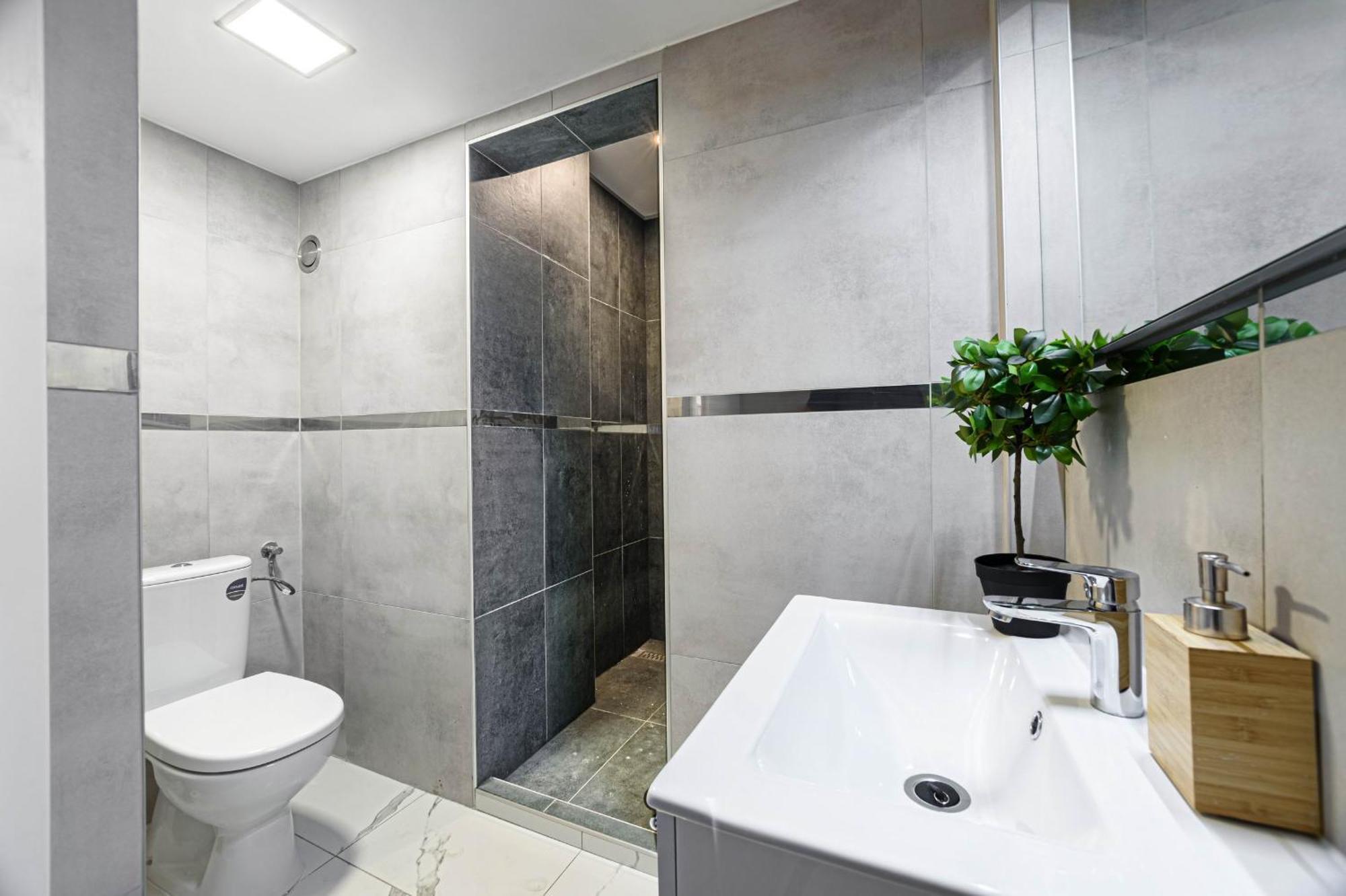 New Modern Homes Rakoczi 57 ブダペスト エクステリア 写真
