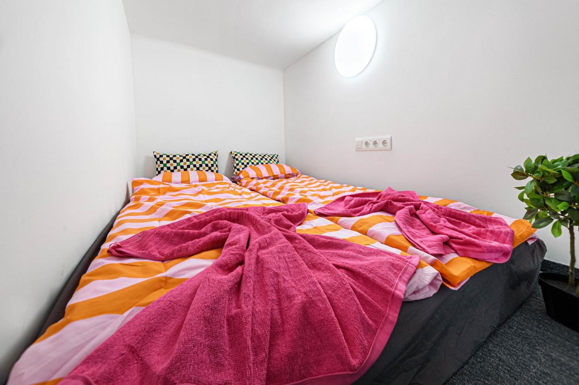 New Modern Homes Rakoczi 57 ブダペスト エクステリア 写真